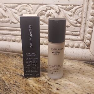 bareMinerals BAREPRO Liquid 24HR Foundation - Gair 10-Warm